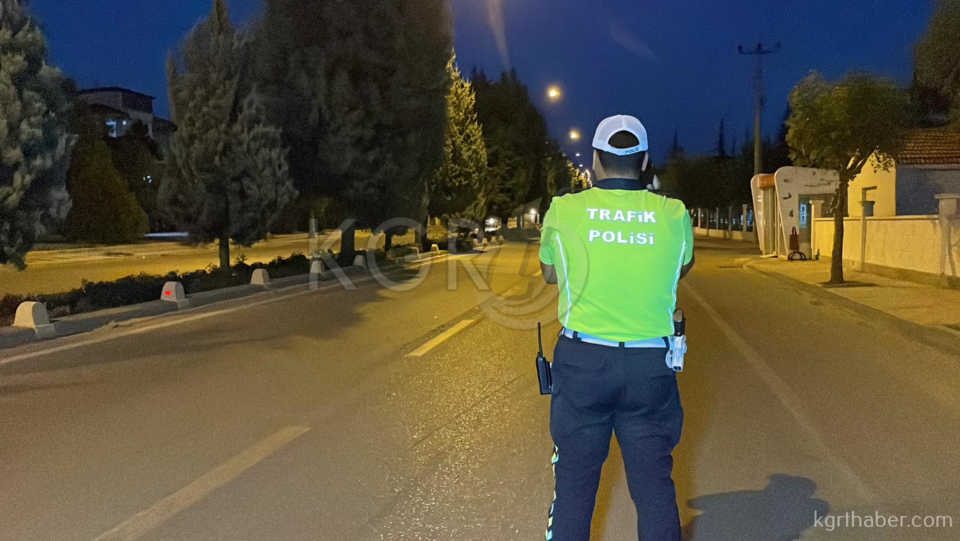 Karamanda Izindeki Bekciye Carpti Kacti75 Metre Suruklendi8