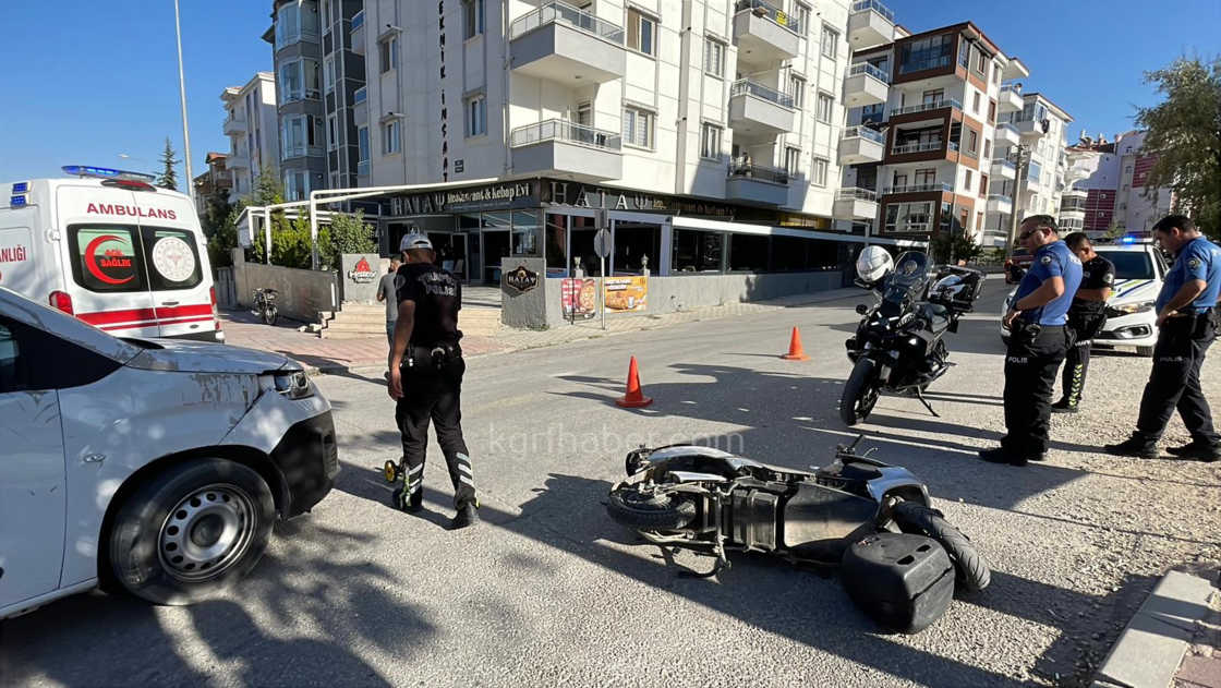 Karamanda Kargo Araciyla Elektrikli Bisiklet Carpisti 1 Yarali15