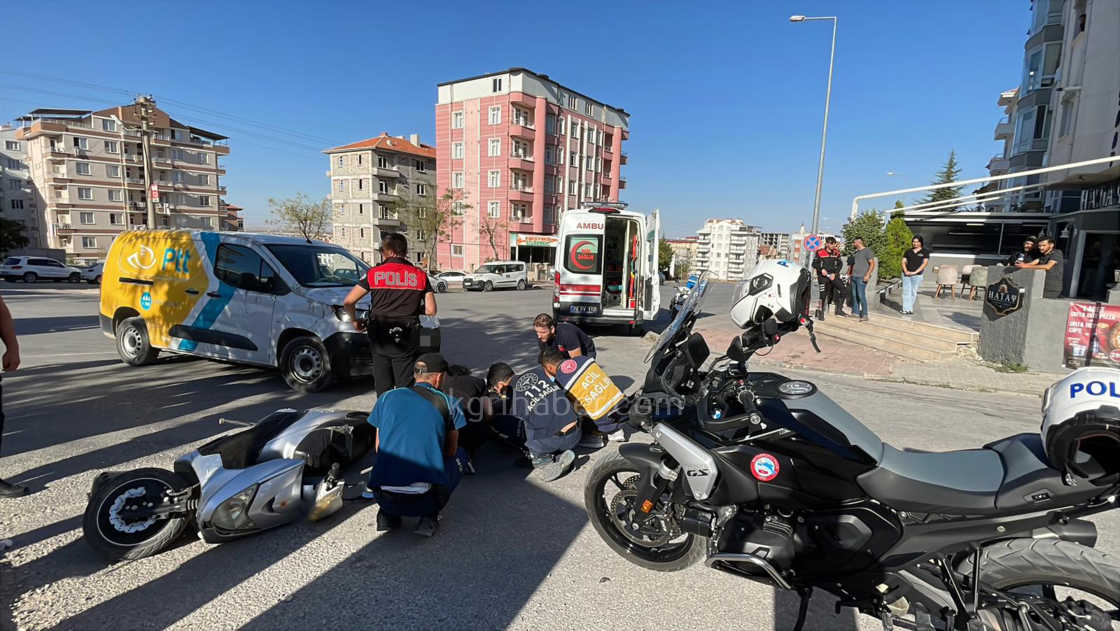 Karamanda Kargo Araciyla Elektrikli Bisiklet Carpisti 1 Yarali5