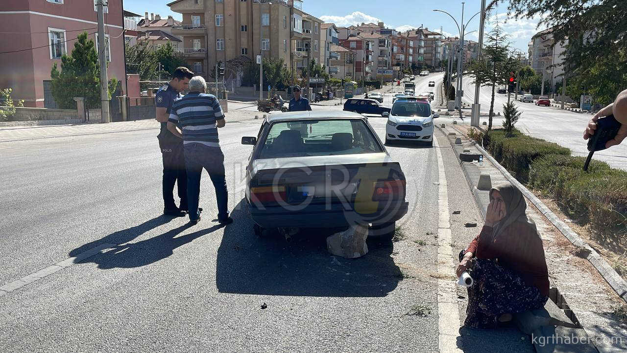 Karamanda Karsi Seride Gecen Otomobilin Tekeri Koptu4