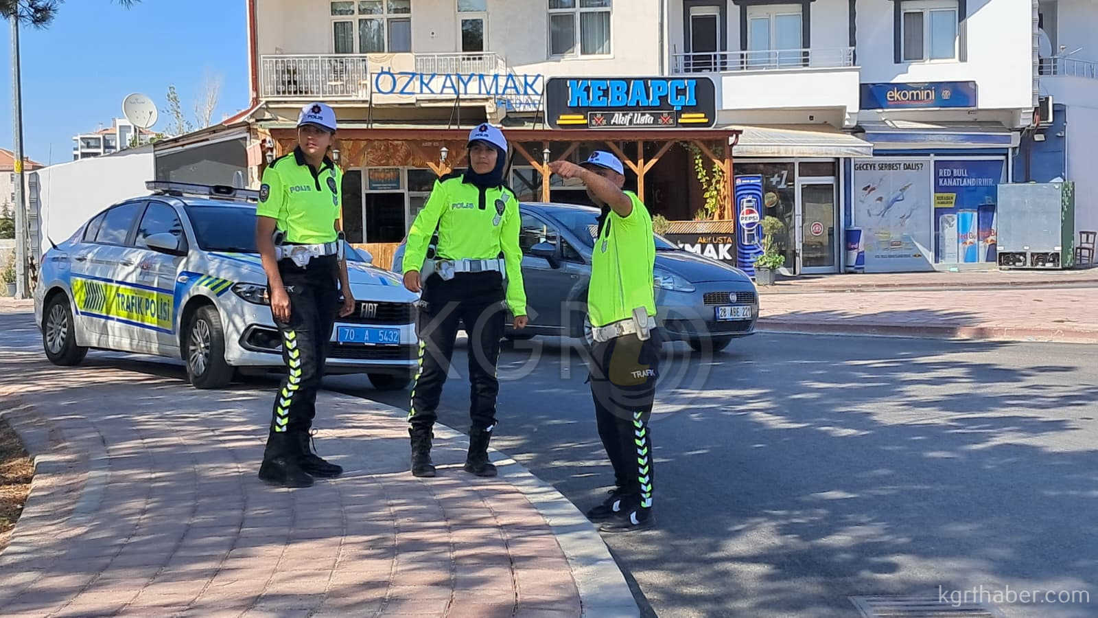 Karamanda Kaza Yapan Surucu Araci Birakip Gitti1