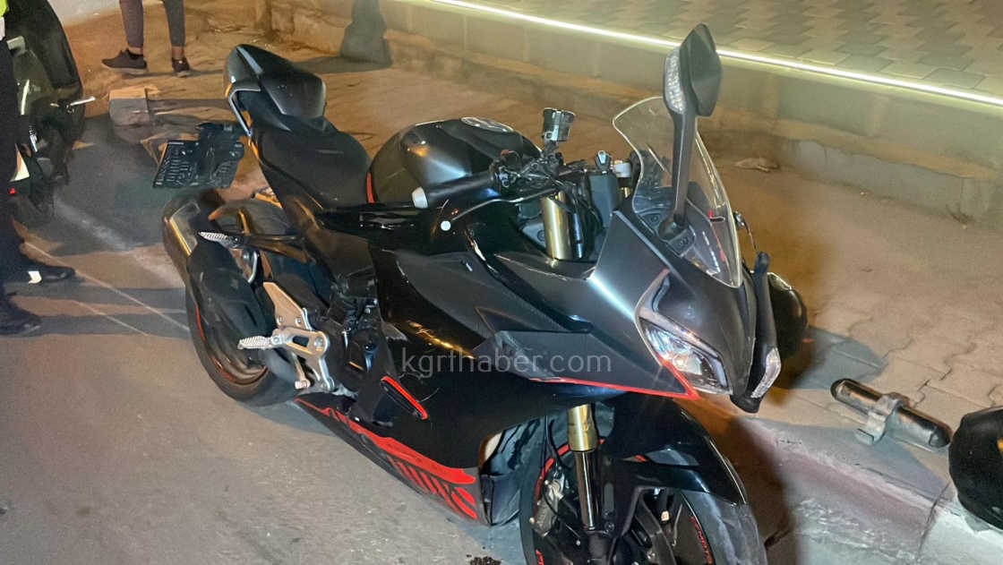 Karamanda Motosiklet 150 Metre Suruklendi Ucuz Atlattilar7