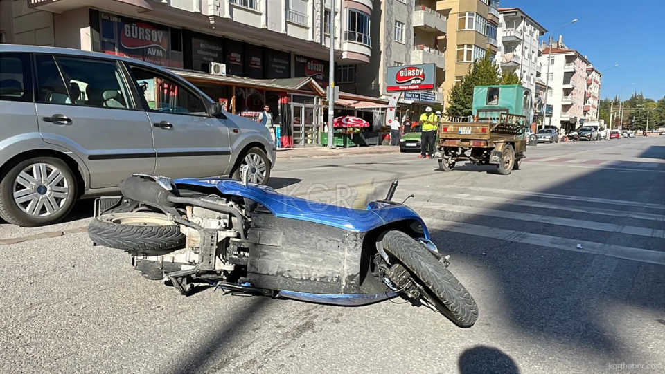 Karamanda Motosiklet Yasli Adama Carpti 1I Agir 2 Yarali19