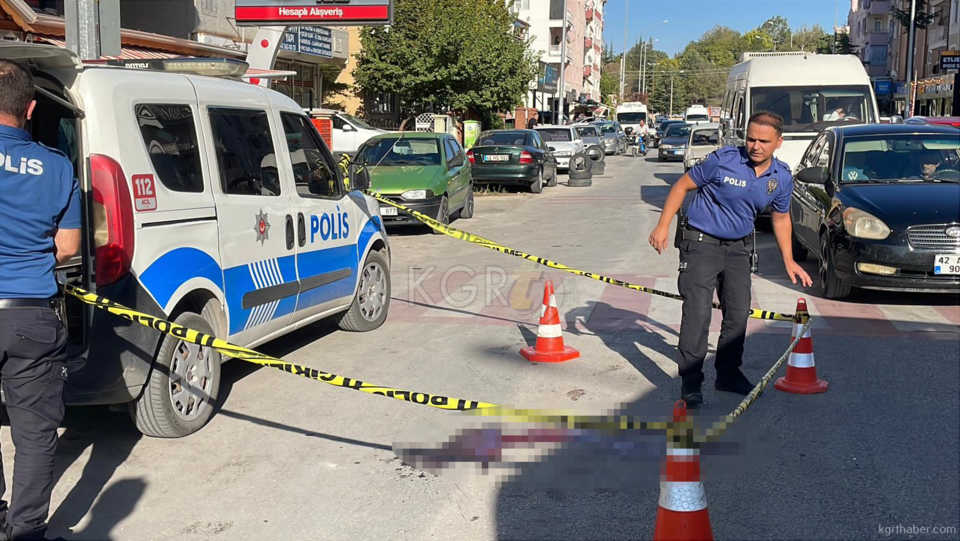 Karamanda Motosiklet Yasli Adama Carpti 1I Agir 2 Yarali2