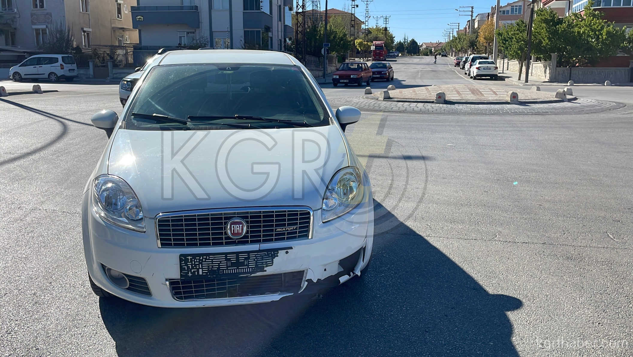 Karamanda Motosikletle Otomobil Kavsakta Carpisti 1 Yarali0