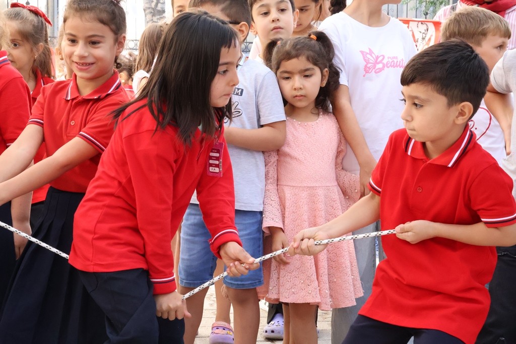 Karamanda Okula Donus Senligi Ile Egitime Merhaba1