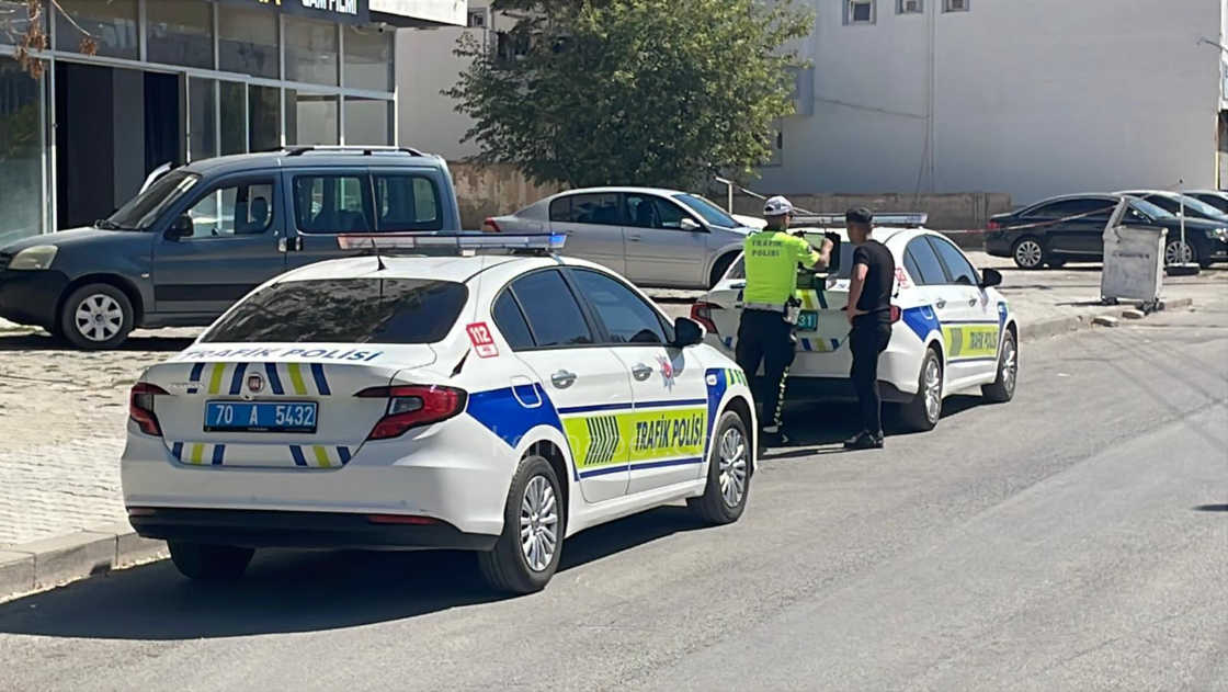 Karamanda Otomobilin Carptigi 3 Yasindaki Cocuk Yaralandi5