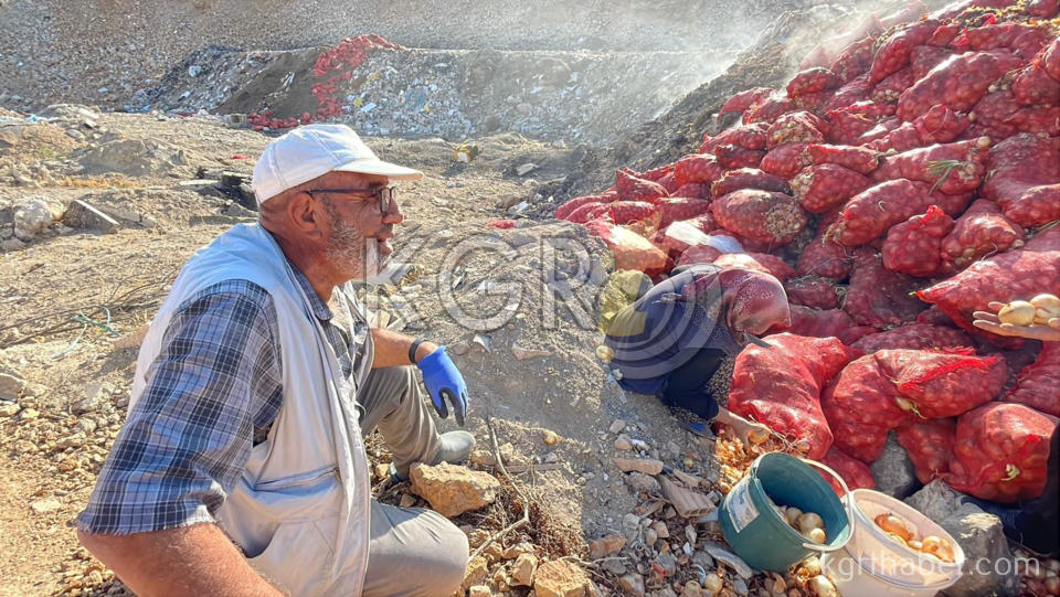 Karamanda Tonlarca Sogani Yine Bos Araziye Doktuler Vatandas Topladi8