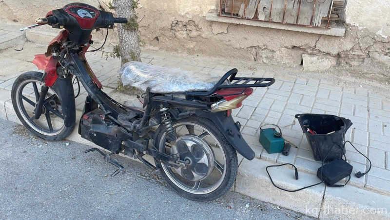 Karamanda Trafik Kazasinda Kari Koca Yaralandi4