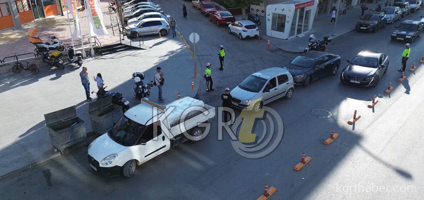 Karamanda Yayalara Yol Vermeyen Suruculer Cezadan Kacamadi2