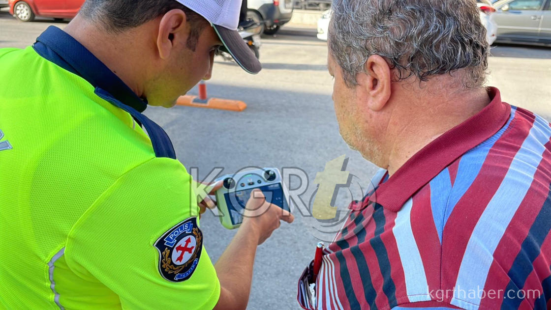 Karamanda Yayalara Yol Vermeyen Suruculer Cezadan Kacamadi23