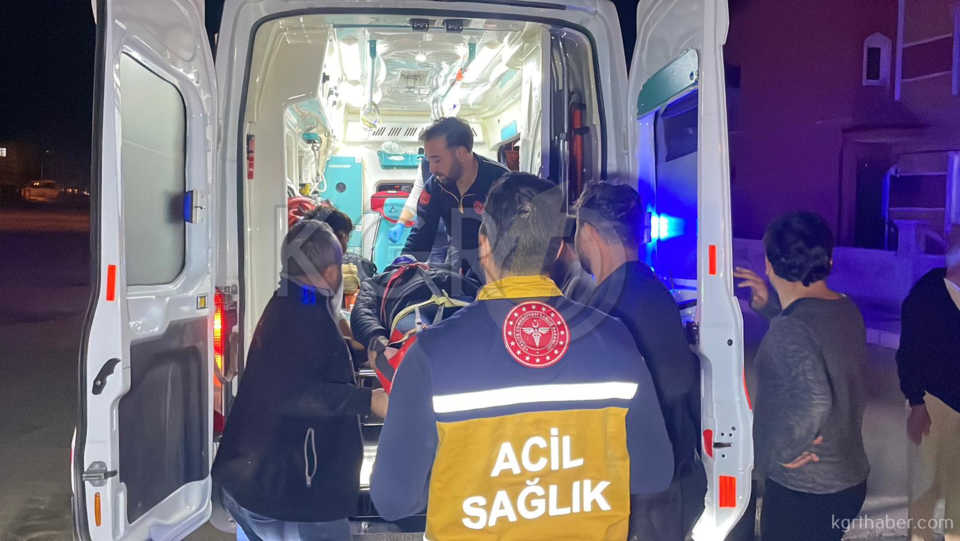 Kazada Yaralanan Motokurye Sigarasini Birakmadi4