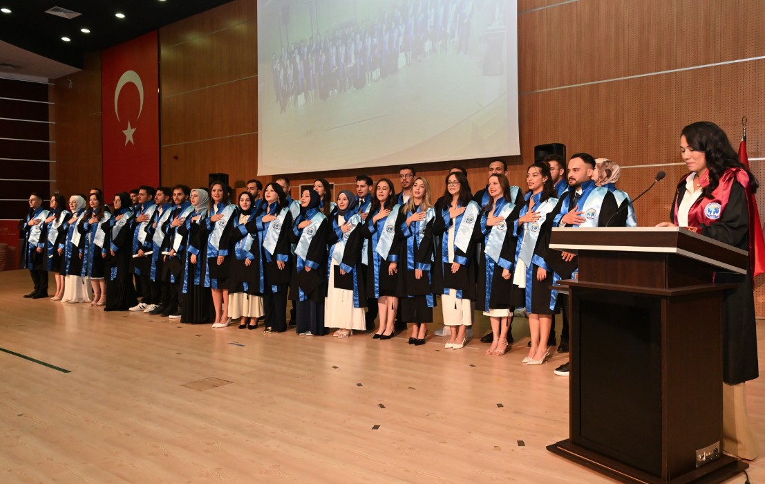 Kmu Dis Hekimligi Fakultesinde Ilk Mezuniyet Heyecani2