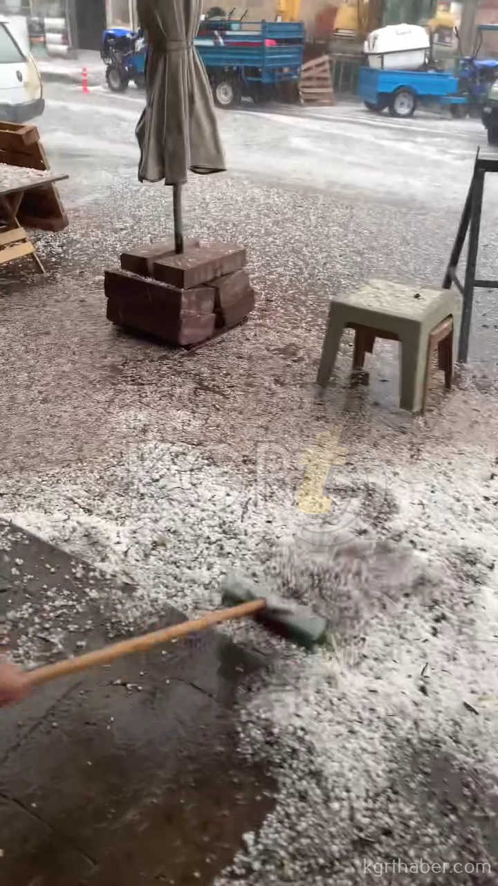 Konya Bozkiri Dolu Vurdu2-1