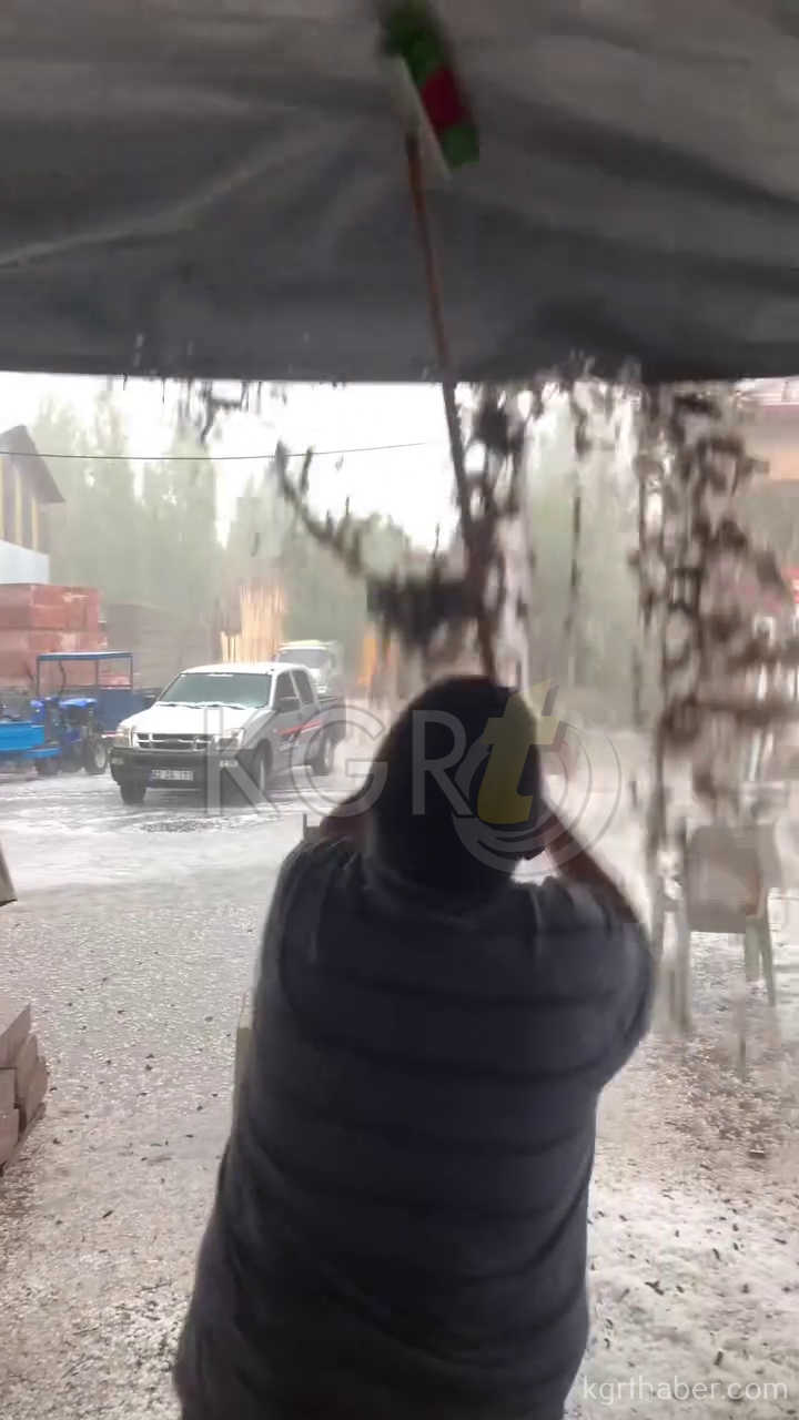 Konya Bozkiri Dolu Vurdu4