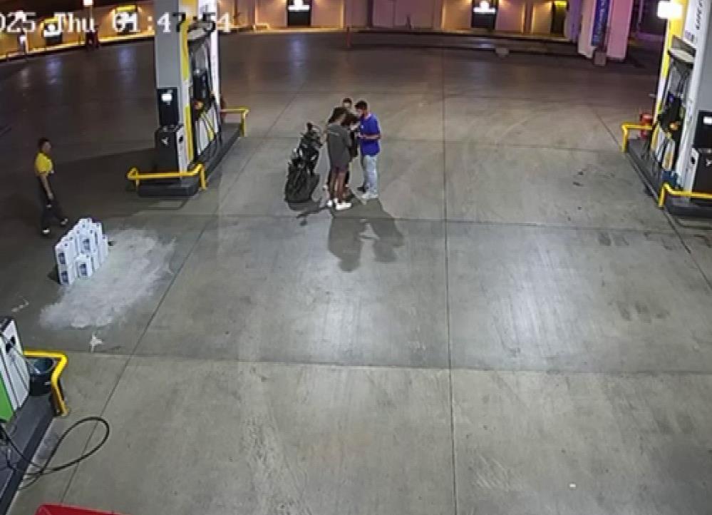 Tek Yumrukla Yere Yigildi Ve Beyin Kanamasi Gecirdi1