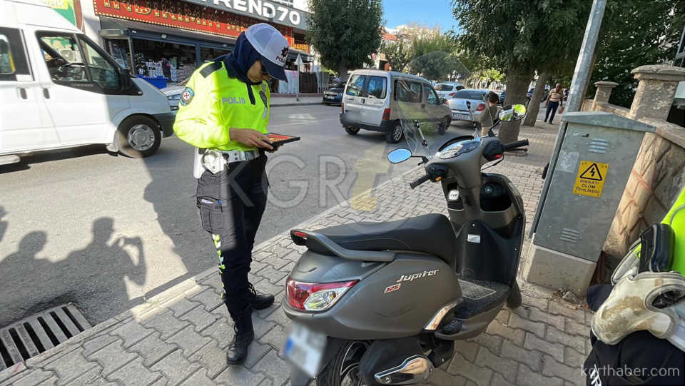 U Donusu Yapmak Isteyen Araca Carpmamak Istedi Devrildi 1 Yarali2