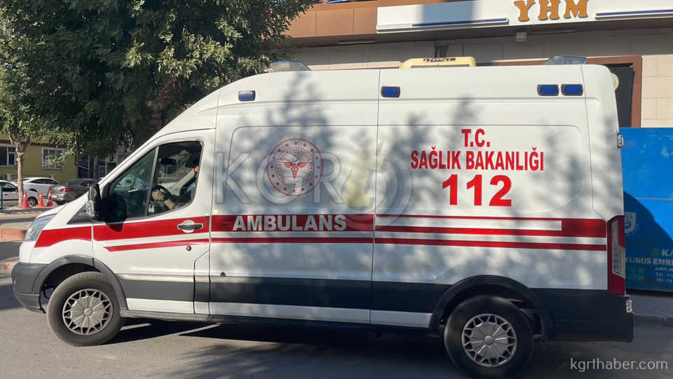 U Donusu Yapmak Isteyen Araca Carpmamak Istedi Devrildi 1 Yarali5