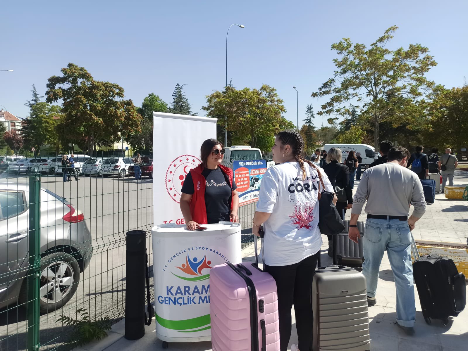 Universite Kazanan Ogrencilere Sicak Karsilama (2)