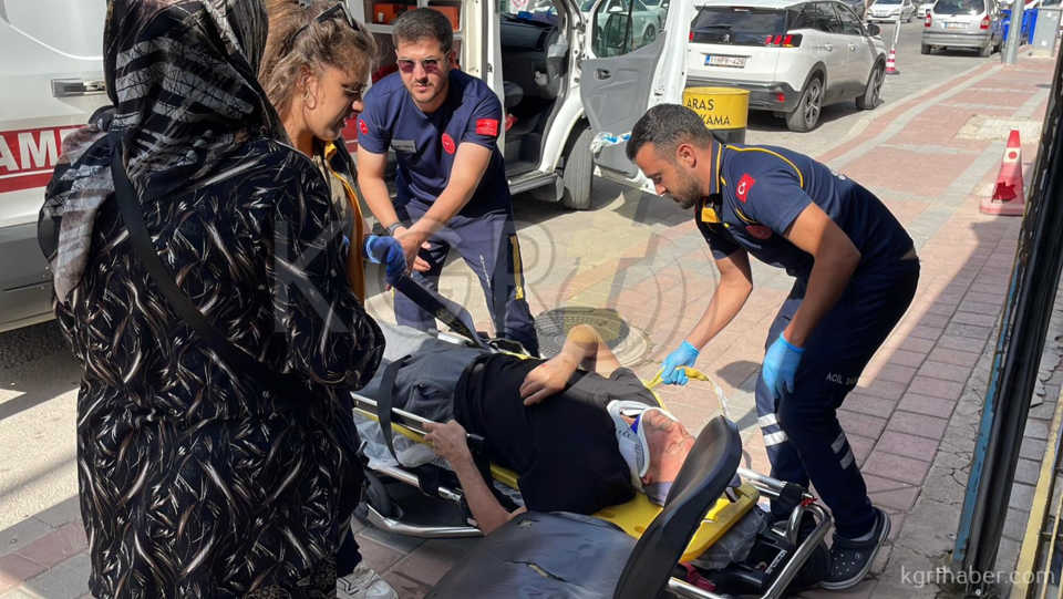 Yeni Aldigi 3 Tekerlekli Elektrikli Bisiklet Devrildi 1 Yarali3