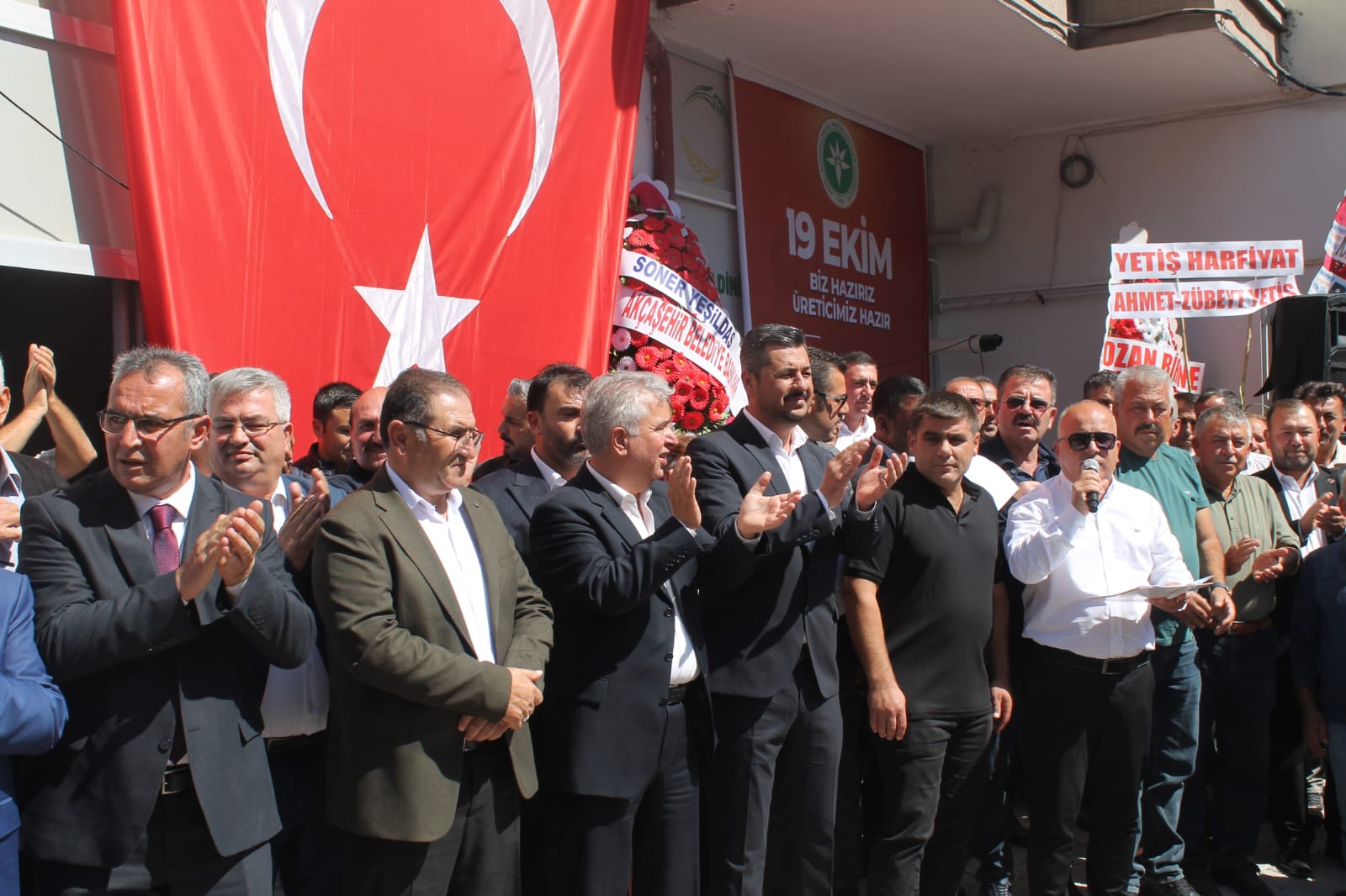 Yunus Celik Secim Burosu Acilisinda Buyuk Cosku4