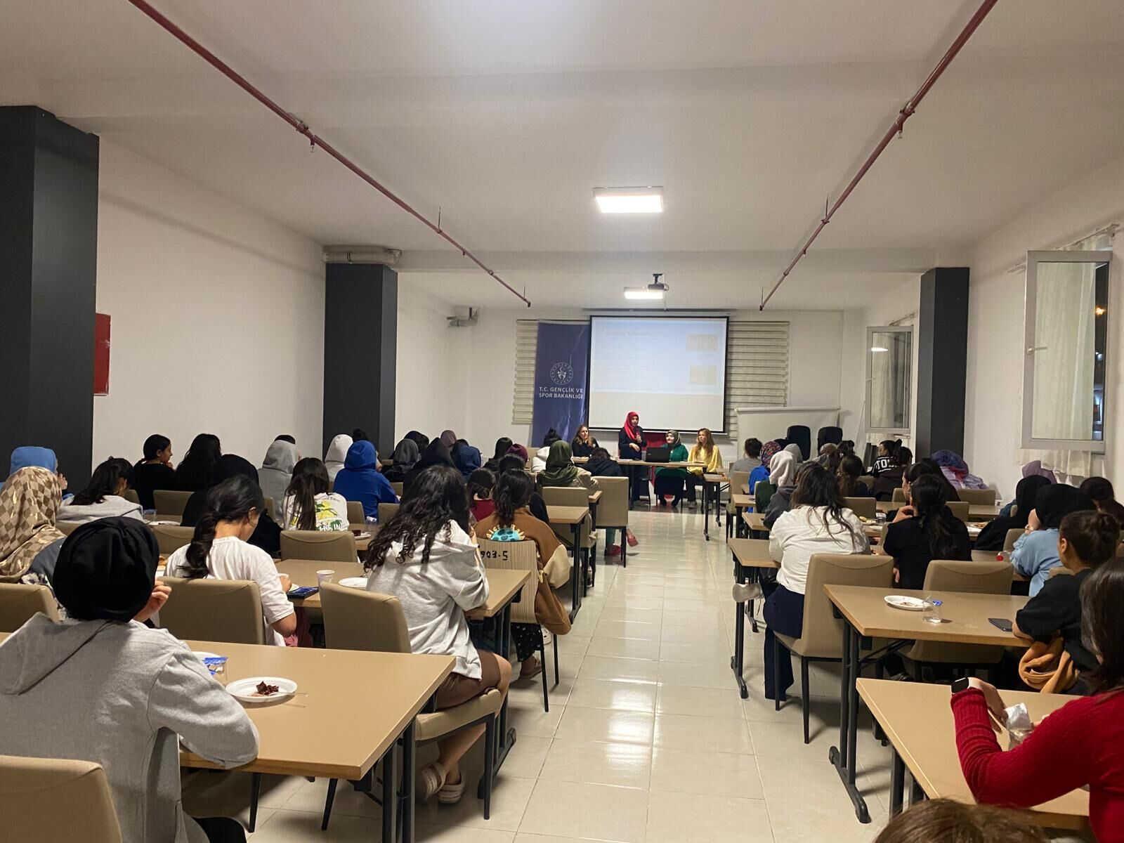 Yurtlarda Uyum Programi Devam Ediyor1