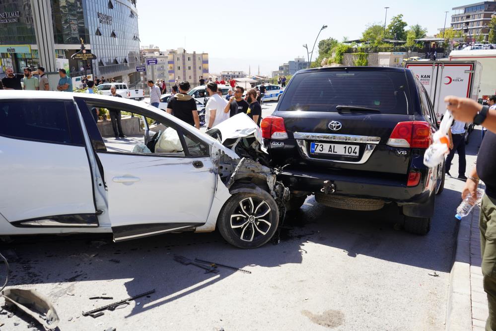 Zincirleme Kazada 3 Yarali1