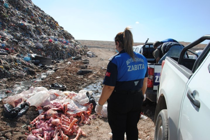 1 Ton Bozuk Et Ele Gecirildi Lokantalarda Satilacakti (1)