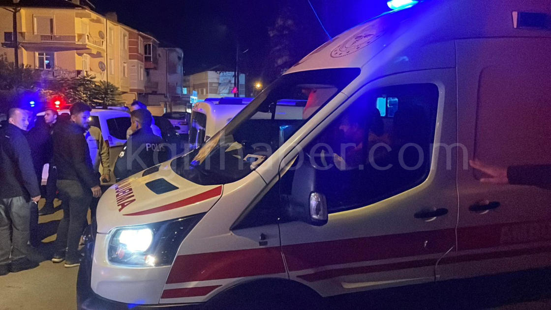 Aranmasi Vardi Bicakla Yaralanmis Halde Bulundu7