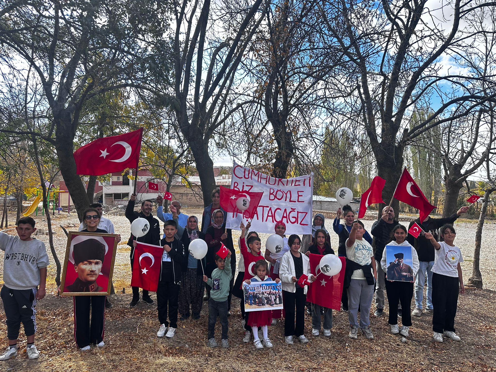 Karaman Derekoyde Cumhuriyet Coskuyla Kutlandi (2)
