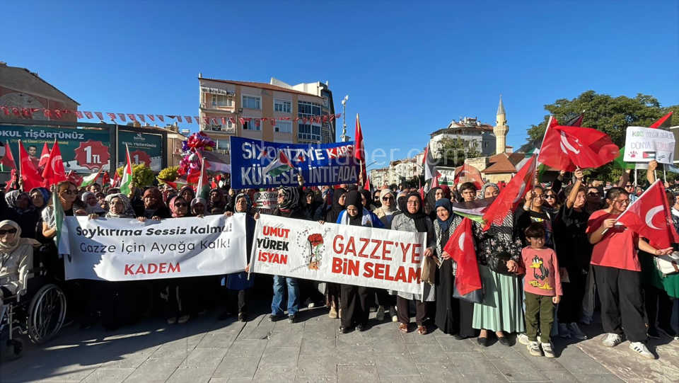 Karaman Sumud Filosuna Destek Icin Yurudu15