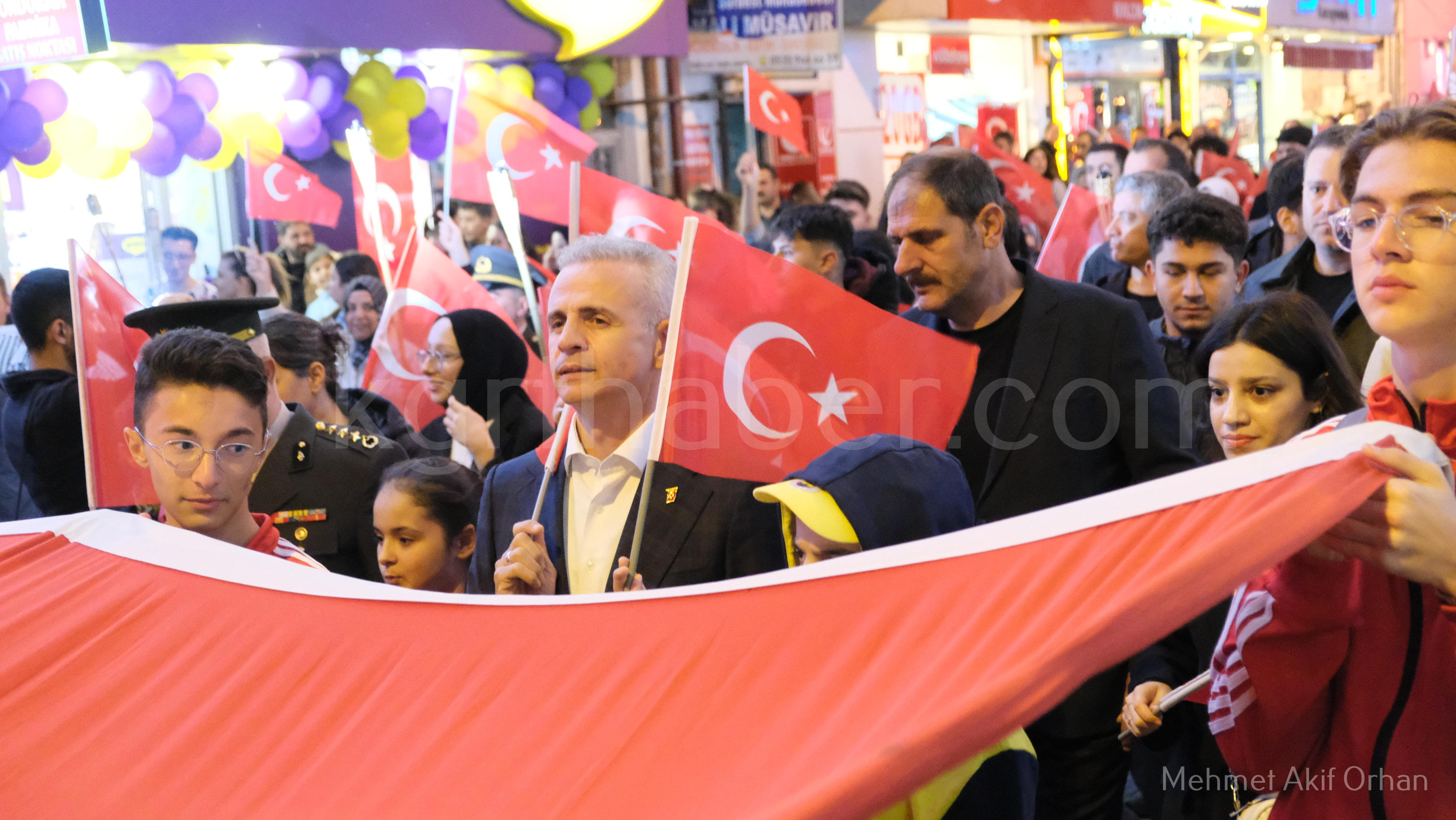 Karamanda 29 Ekim Coskusu Fener Alayi Duzenlendi11