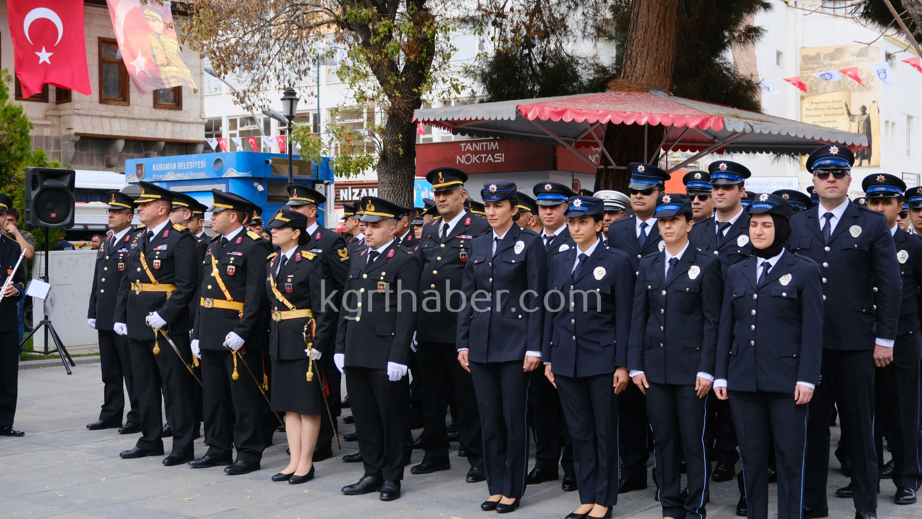 Karamanda 29 Ekimde Celenk Koyma Torenine Yogun Katilim11