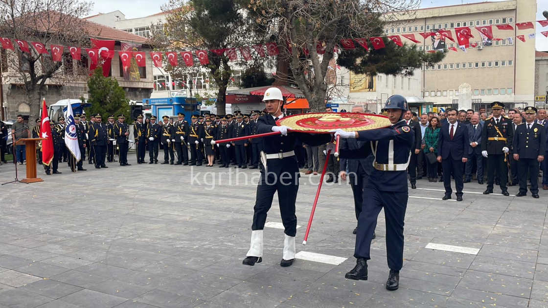 Karamanda 29 Ekimde Celenk Koyma Torenine Yogun Katilim23