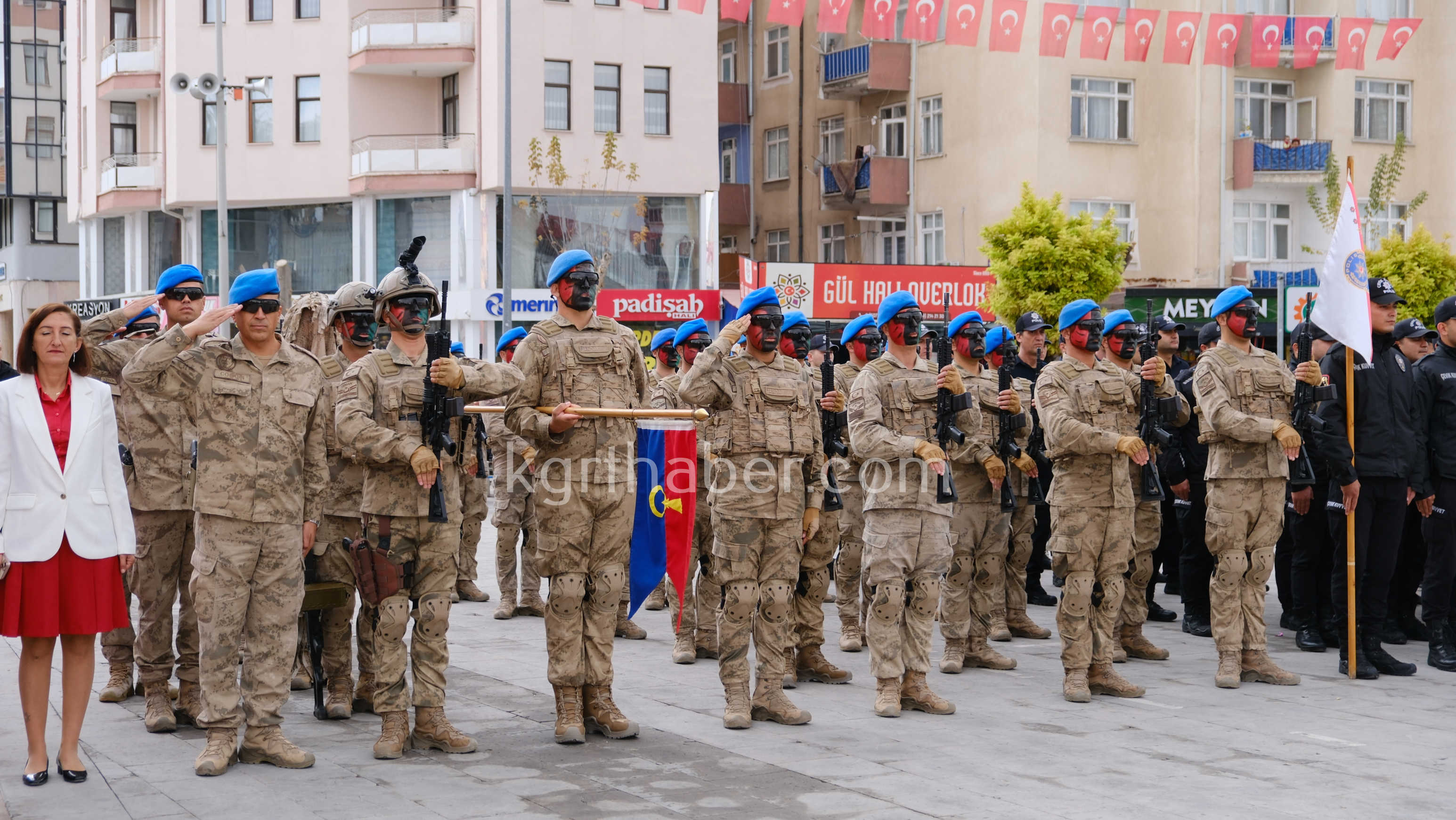 Karamanda 29 Ekimin 102 Yili Coskuyla Kutlandi3