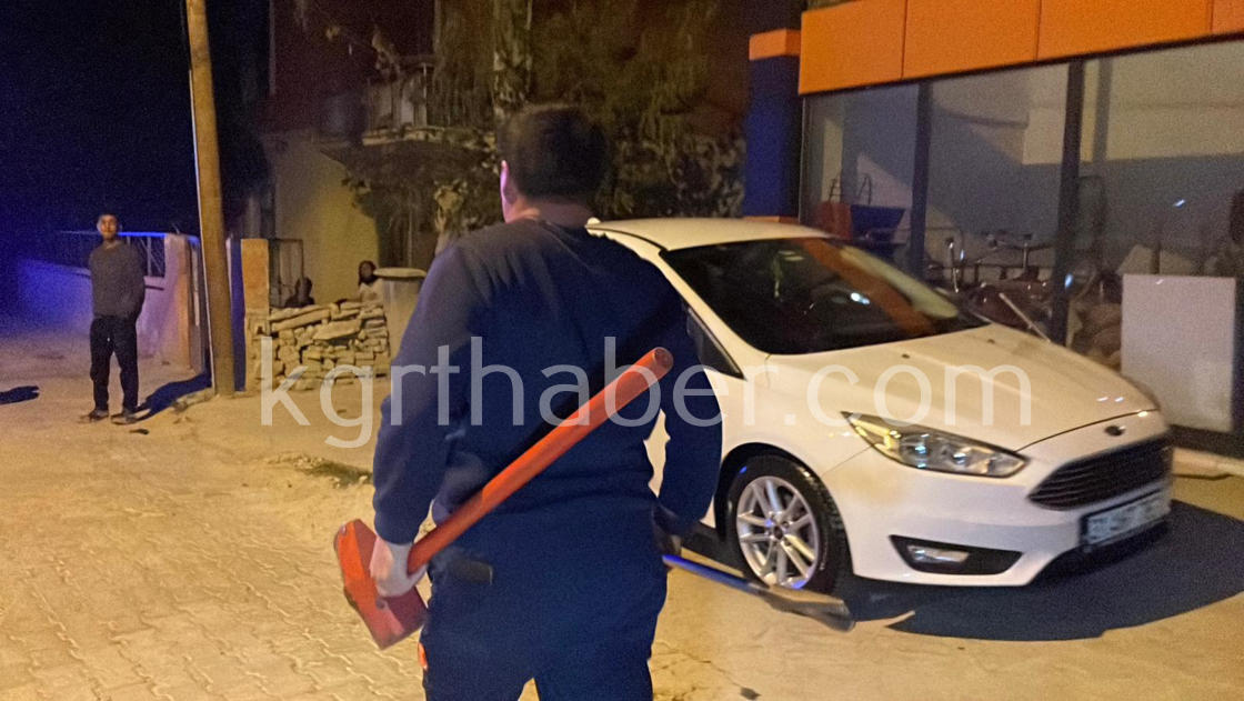 Karamanda Alarma Gecen Ekipler Zamanla Yaristi4