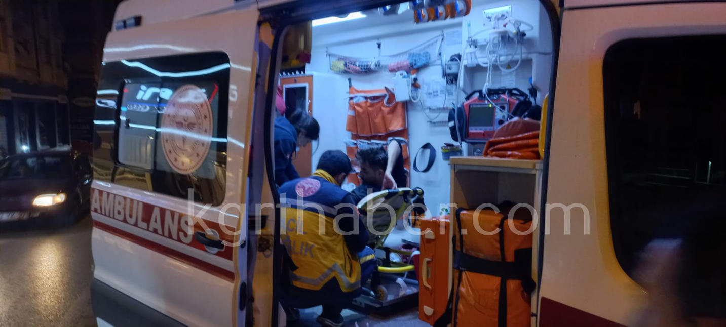 Karamanda Bicakli Kavga 1 Kisi Yaralandi6