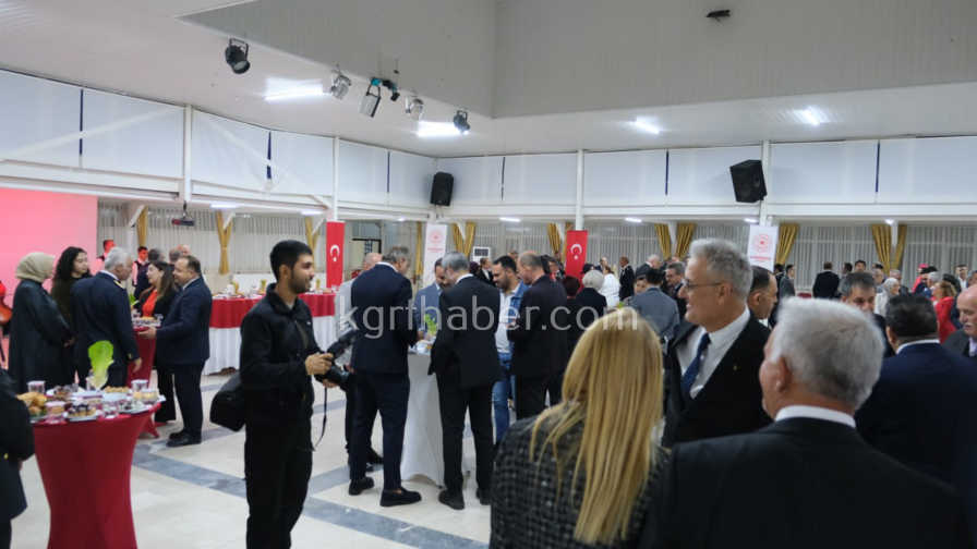 Karamanda Cumhuriyet Bayrami Kabul Toreni Duzenlendi10