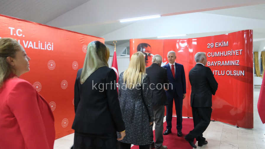 Karamanda Cumhuriyet Bayrami Kabul Toreni Duzenlendi16