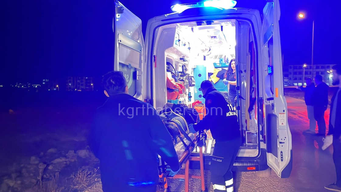 Karamanda Feci Kazada Genc Motosikletli Yaralandi11