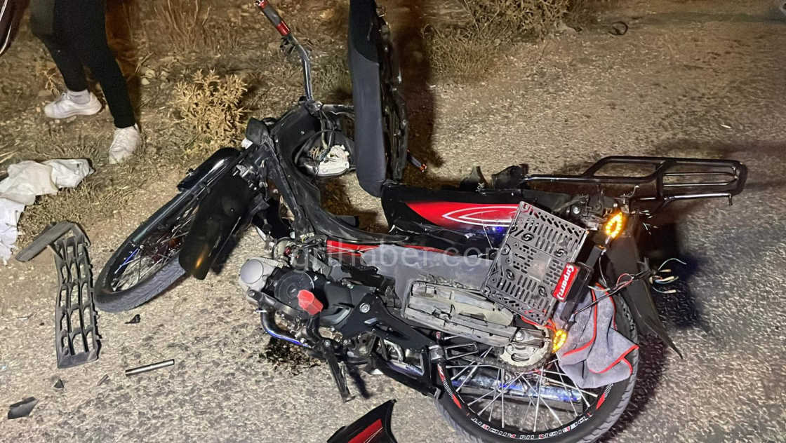 Karamanda Feci Kazada Genc Motosikletli Yaralandi12