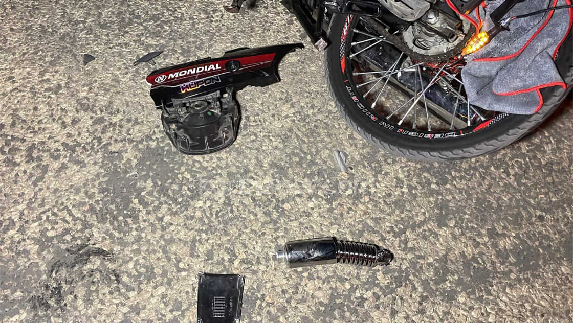 Karamanda Feci Kazada Genc Motosikletli Yaralandi15