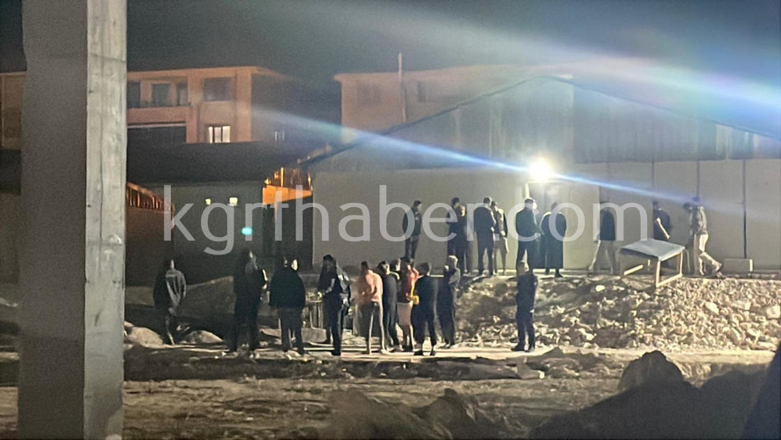 Karamanda Hastane Santiyesinde Bicakli Kavga 1I Agir 4 Yarali7