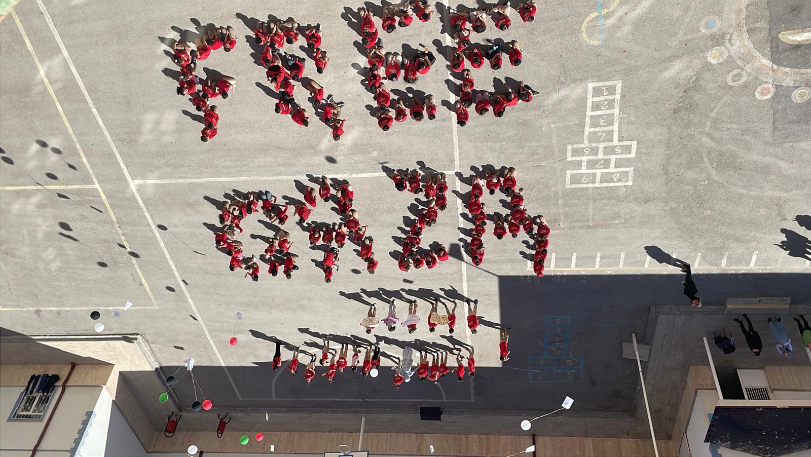 Karamanda Ilkokul Ogrencilerinden Ozgur Gazze Koreografisi2