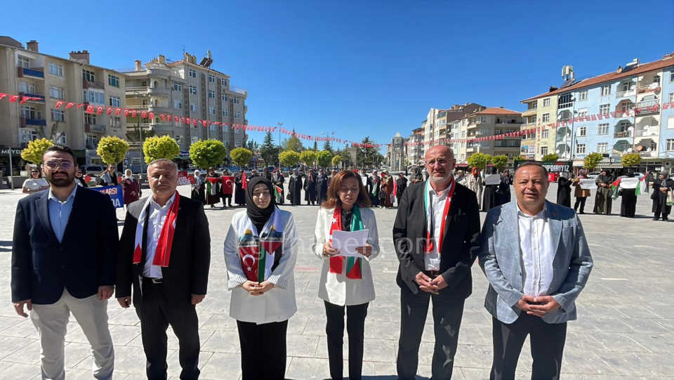 Karamanda Kadinlardan Gazze Icin Sessiz Ciglik Etkinligi0