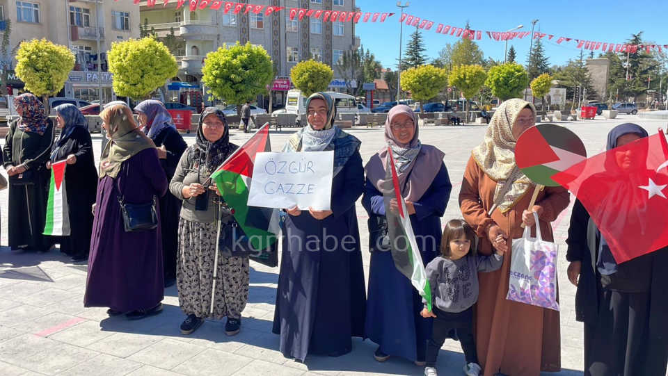Karamanda Kadinlardan Gazze Icin Sessiz Ciglik Etkinligi5