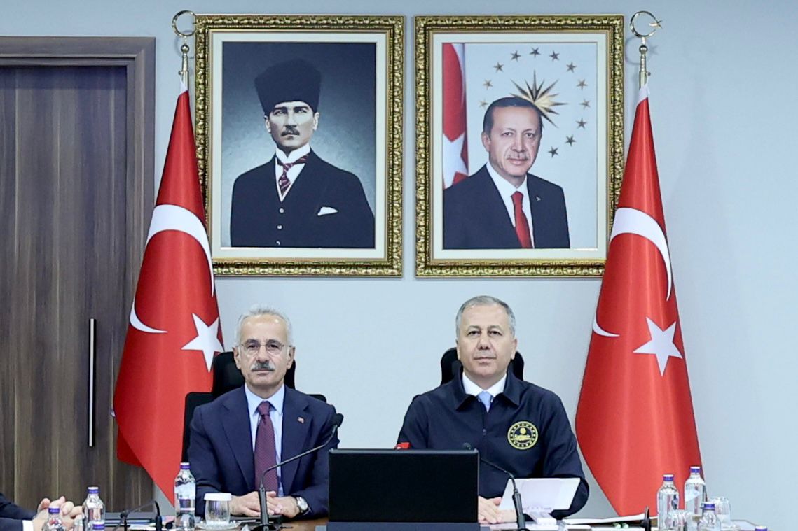 Karamanda Karayolu Guvenligi Gundemi Vali Cicekli Bakanlarla Video Konferansta1