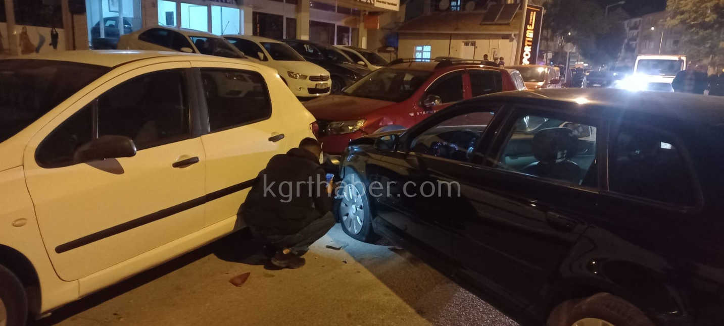 Karamanda Karsi Seride Ucan Otomobil 2 Araca Carparak Durabildi2