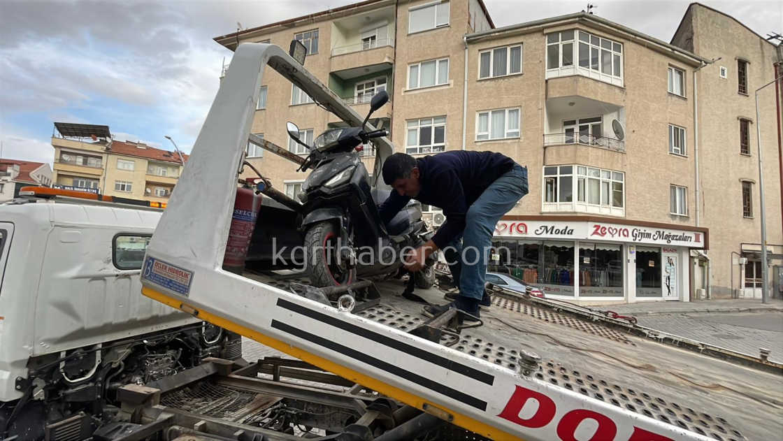 Karamanda Kaza Motosiklet Surucusu Yaralandi0