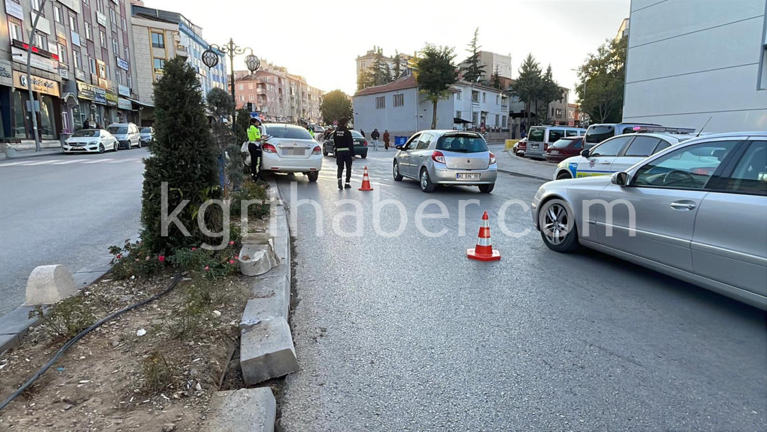 Karamanda Kontrolden Cikan Arac Refuje Cikarak Asili Kaldi6